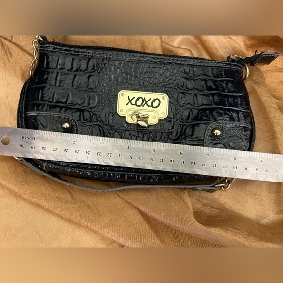 Xoxo small bag / wristlet REDUCED ❗️ - Picture 6 of 11